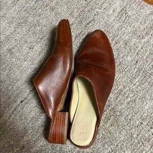 Nisolo Chestnut Leather Mules
